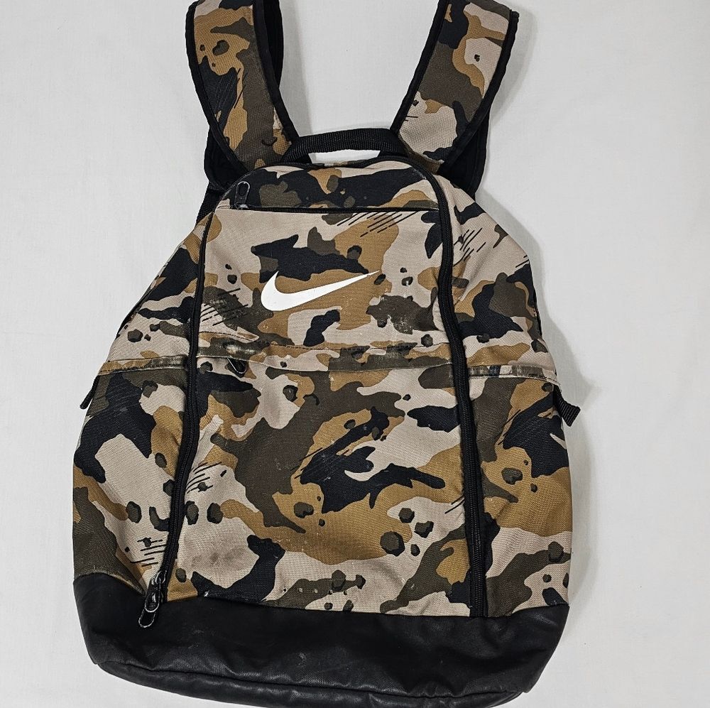 Nike BA5883 Camo Print Backpack – Tan Black White – Durable 100% Polyester